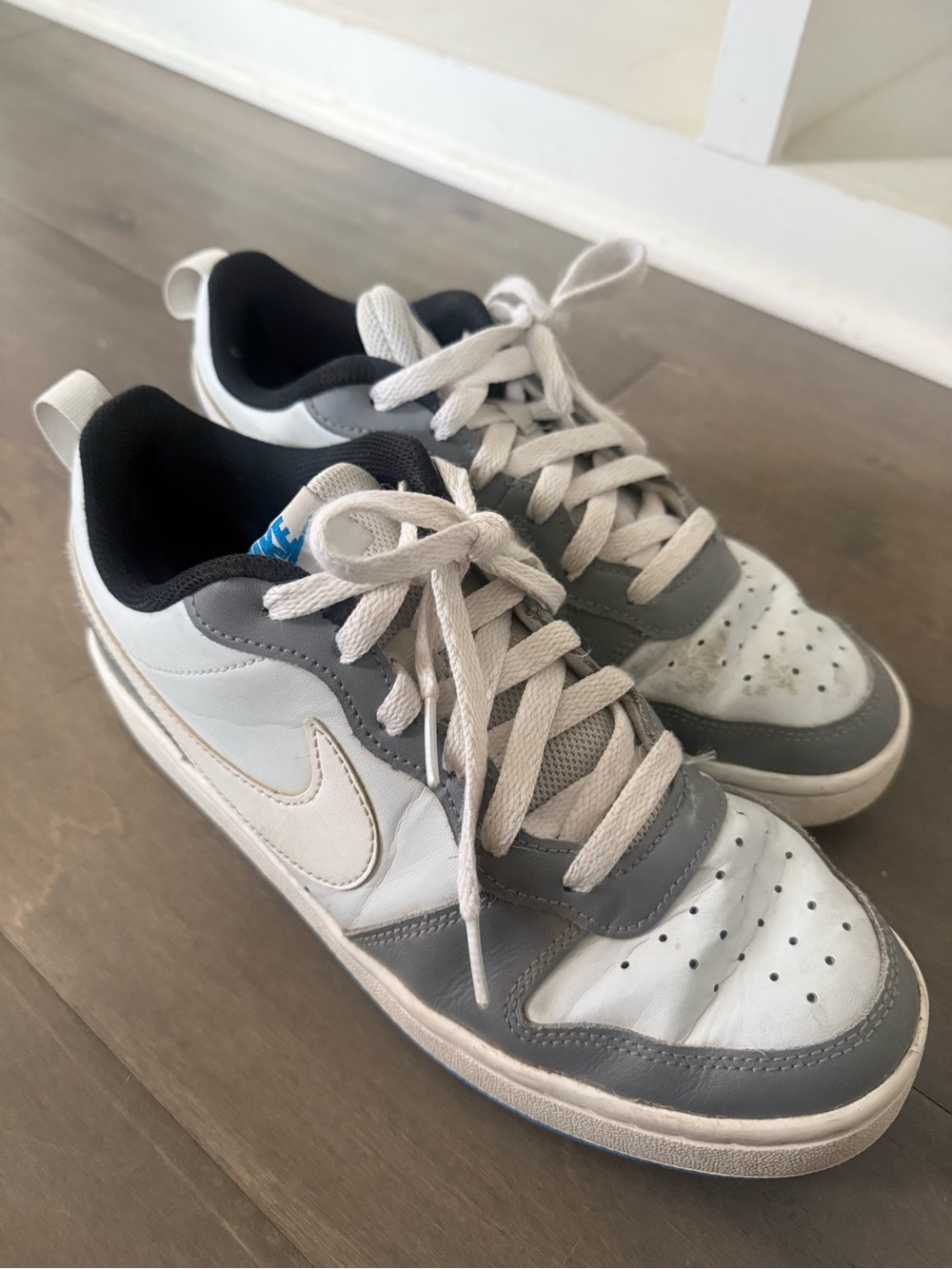 Nike Low-Top Sneakers in White, Gray and Black